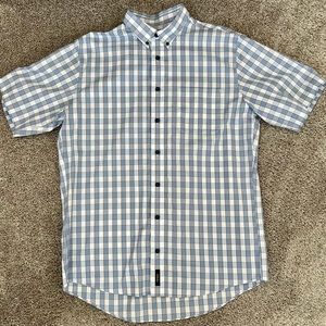 Cabela’s Men’s Short Sleeve Button Down Shirt
